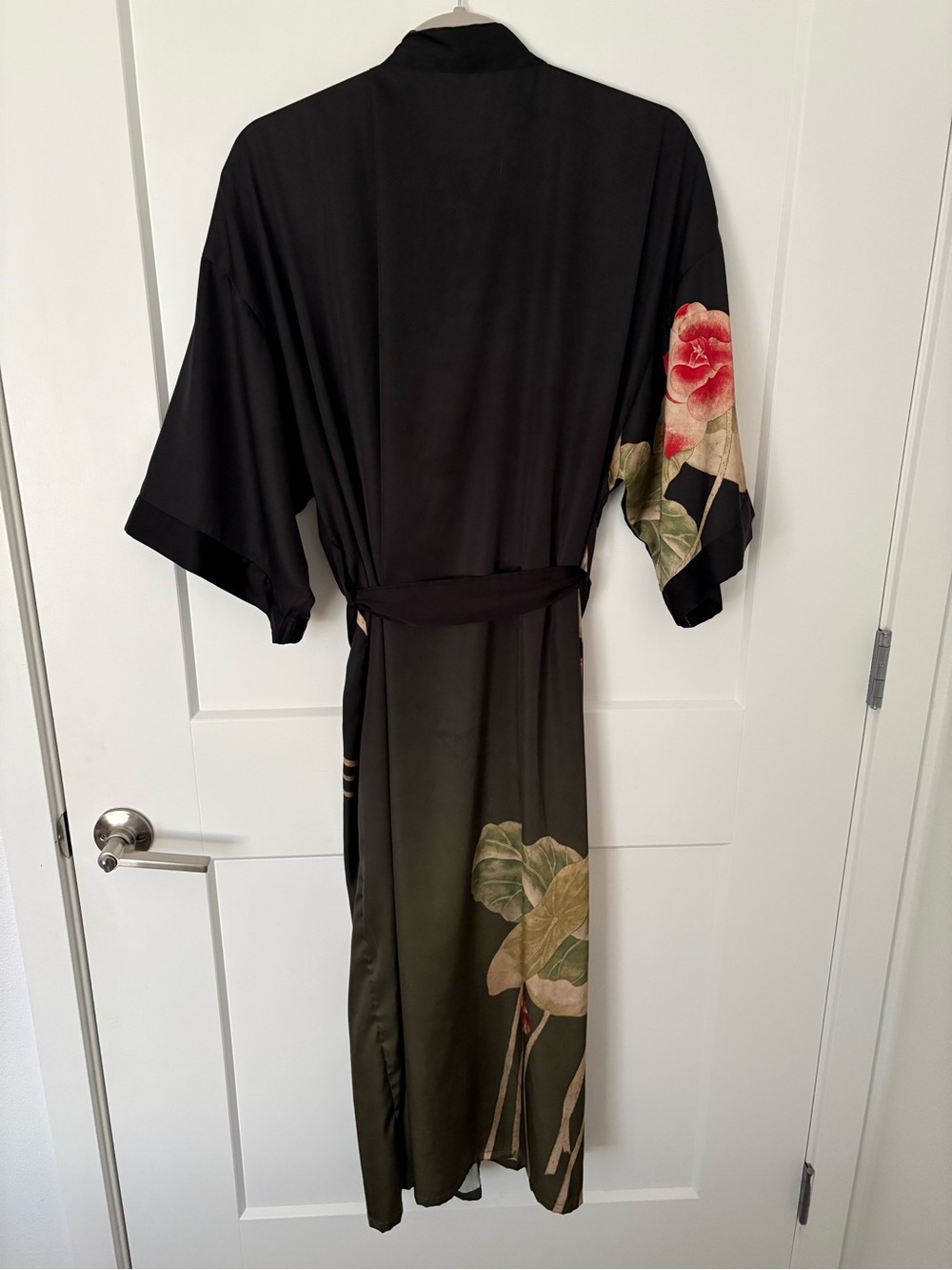 Gorgeous Black Satin like Kimono Robe - Picture 8 of 8